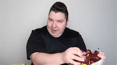 YouTuber Nikocado Avocado shocks internet with 250lb weight loss